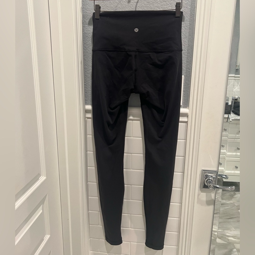 Lululemon Wunder Under High-Rise Black Legging, Size 6